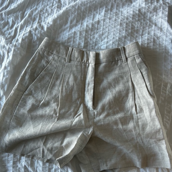 Wilfred Effortless Linen Shorts - Picture 3 of 5